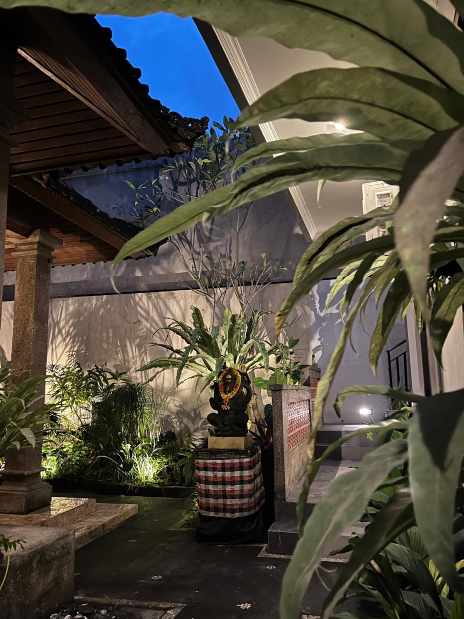 Oda Guest House Ubud Buitenkant foto